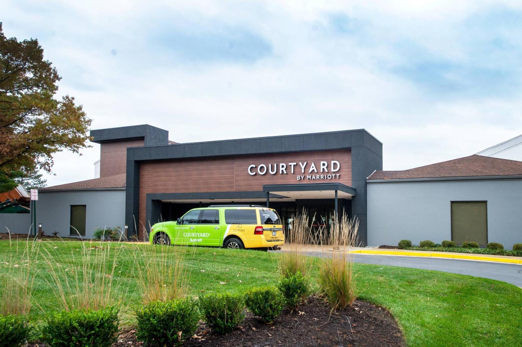 Courtyard By Marriott Dulles Airport Herndon/Reston Bagian luar foto